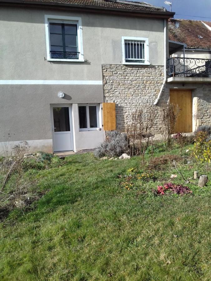 Agreable Chambre Meublee, Vue Sur La Vallee De L'Auxois Villy-en-Auxois Ngoại thất bức ảnh